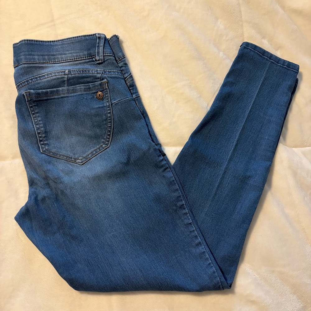 Democracy Women's Skinny Jeans - Medium Blue